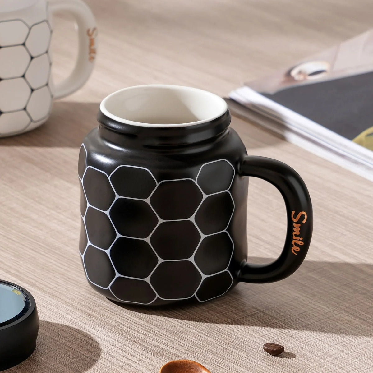 HANDLE MUG, HONEYCOMB ROYAL TEA CUPS WITH LID