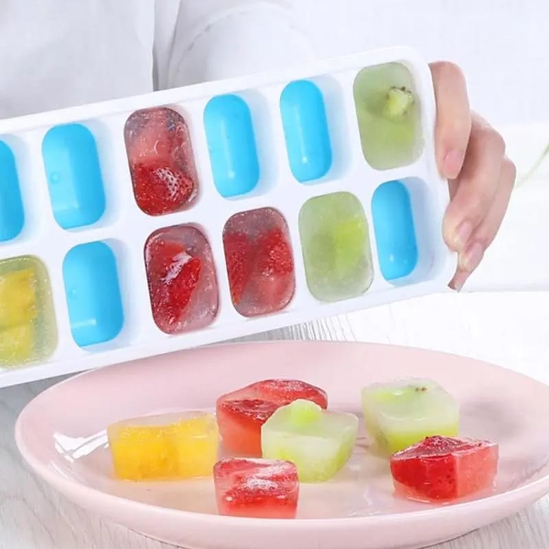 SILICONE ICE CUBE TRAY WITH LID